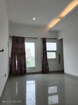 Disewakan rumah 3 lantai di Citra 2 ext Hadap utara