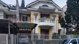 DIJUAL RUMAH KLASIK LINGKUNGAN ASRI UDARA SEJUK CIPAKU INDAH BANDUNG