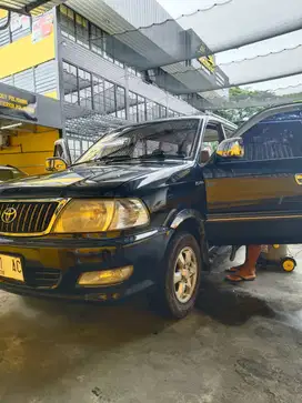 Dijual mobil kijang lgx efi 1,8 bensin
