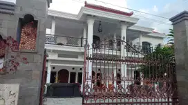Dijual rumah tepi jalan raya solo-tawangmangu dikarangpandan karangany