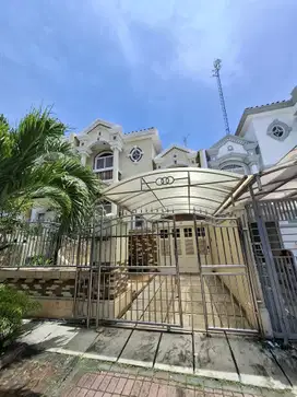 Layar Permai Rumah Mewah