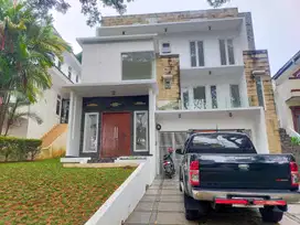 DIJUAL RUMAH DI CLUSTER BGH, SENTUL CITY SSR486