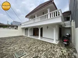 Disewakan Rumah Bisa Untuk Kantor Di Kebayoran Baru Jakarta STD596