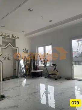 Rumah 3 Lantai Ada kolam Renang Di Pondok Indah