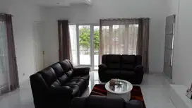 Di jual rumah puri garden
