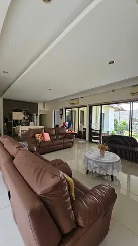 Siap Huni Rumah Rasa Villa Di BSD De Park Cluster Heliconia
