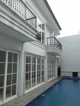 Dijual Rumah Mewah di Kebayoran Baru Jakarta Selatan