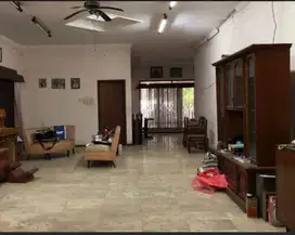 Dijual Rumah Tua Hitung Tanah, Gol C  di Menteng Jakarta Pusat