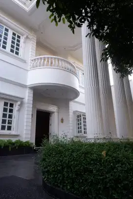 Di Jual Rumah Mewah di Menteng, Jakarta Pusat.