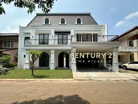 Dijual Rumah Dalam Cluster Senayan Sektor9 Bintaro ada kolam renang