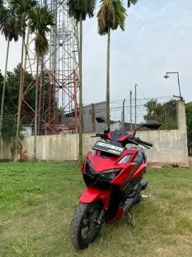 Vario 160 CBS merah