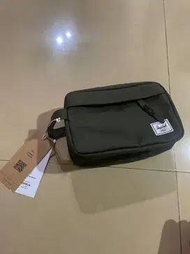 Herschel Chapter Travel Kit