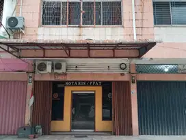 Dijual ruko full keramik siap huni bekas kantor di Tuanku Tambusai