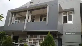 Rumah di Witana Harja Country Estate Pamulang Luas 300m
