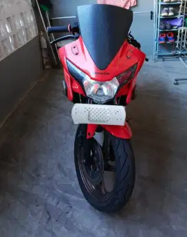 Jual CBR 150 Th 2011