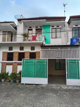 Jual rumah di perum toursainahills