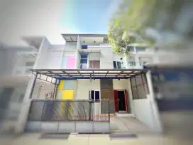 Disewakan Rumah Luas Sayap Riau Bandung