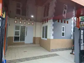 Disewakan rumah di Graha Indira Citra Raya Cikupa Tangerang