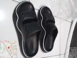 Sandal Baru Ringan