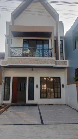 DIJUAL RUMAH SIAP HUNI 2LANTAI DI GRIYA ALAM SENTUL CITY SG106 A7