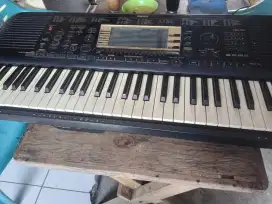 Di jual kiybord Yamaha PSR 730