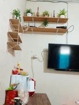 Art / pembantu rumah tangga menginap