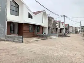 Rumah nyaman 15 menit stasiun depok lama harga 400jt an