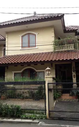 Dijual Rumah Delman Asri Tanah Kusir Jakarta Selatan