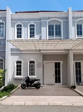 Rumah Gaya American Classic di Perum Millenium City Bogor