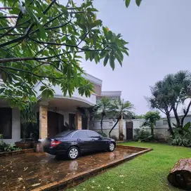 RUMAH PONDOK INDAH JAKSEL