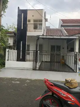 DIJUAL RUMAH SIAP HUNI 2LT BAGUS UDAYANA SENTUL CITY SSR757 A27