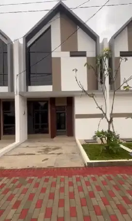 Disewakan Rumah 2 Lantai di Cluster Safira Aryana By Rumah Chinida
