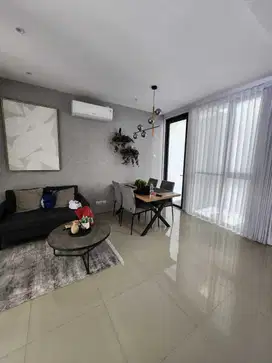 Disewakan Rumah 2 Lantai Furnish di Cluster Serenade Royal Resindece