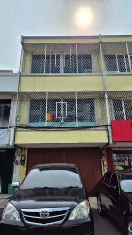 Ruko 3 Lantai di Gading Kirana Kelapa Gading Jakarta Utara