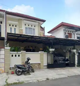 Rumah Cantik Asri LT 120 di Komplek THB Taman Harapan Baru Bekasi