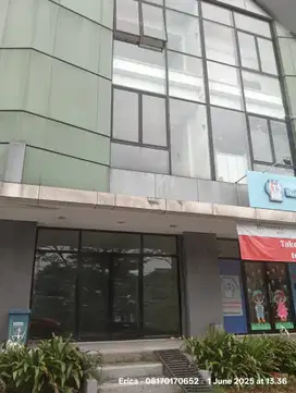 Disewakan ruko 3 lantai belakang sudh dijadikan dapur d Suvarna Sutera