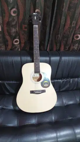 Gitar Akustik Cort AD810 OP