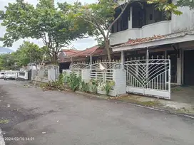 Jual atau Sewa Rumah Besar dan Nyaman