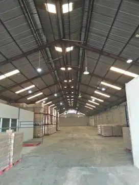 Gudang Luas 4035 m2 di Jalan Raya Bogor, Ciracas Bogor