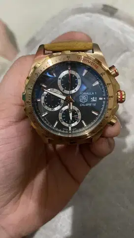 Jam tangan Tag Heuer Formula 1 Gold