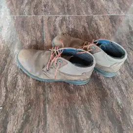 Sepatu kulit Camel size 41 free sepatu cewe