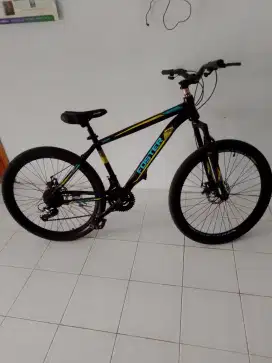 Sepeda model gunung merk Foster