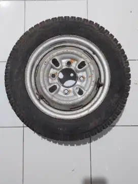 Ban dan Veleg untuk Viar Tossa