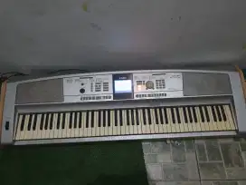 Yamaha DGX 505 portable piano