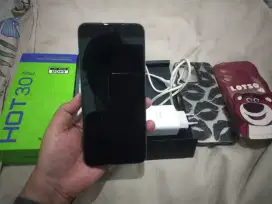 Infinix hot 30 play ram 4+1+4/64gb Fullset