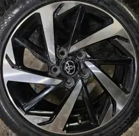 Velg Repl Rush R17 PCD5x114.3. Black Polish. Velg only 4pcs