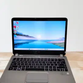 Laptop HP envy XT Ultrabook core i7 ram 8 ssd 256gb key nyala
