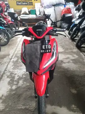 JUAL VARIO 125 MERAH