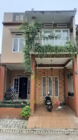 Over Kredit Rumah 2,5 Lantai Siap Huni di METLAND CILEUNGSI