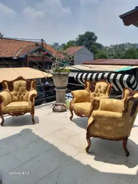 Jasa cuci kasur, sofa, karpet, vinyl dan poles lantai